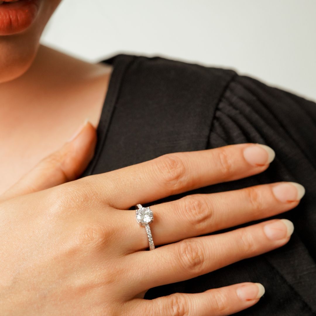 Premium Photo | Engagement gold precious jewelry ring for a girl in a red  box